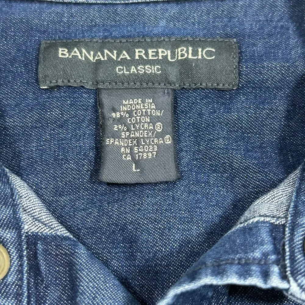 Vintage Banana Republic Denim Shirt Mens Large Snap Button Dark Blue Wash Safari